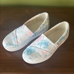 Ladies Toms Tie-Dye Slip-on Sneakers